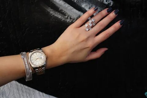 Fingering watch