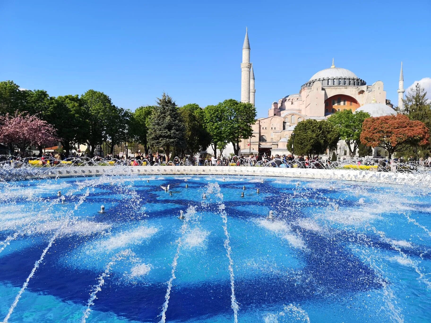 Стамбуле солнечный берег. Солнечный стамбул. istanbul sunny.