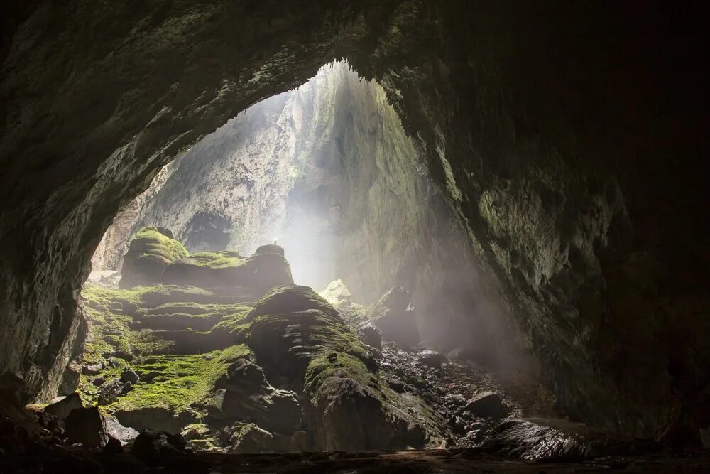 Пещера Шондонг Вьетнам. Пещера Хан сон Дунг Вьетнам. Лес пещеры Шондонг, Вьетнам. Пещеры Шондонг Вьетнам облака. Fog the cave