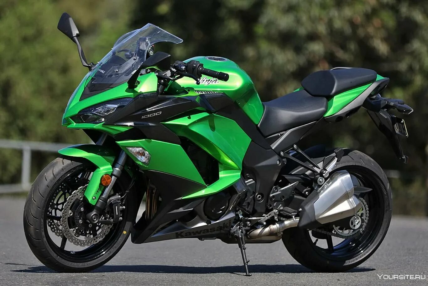 Спортбайк kawasaki. Мотоцикл Кавасаки ниндзя. Мото Кавасаки ниндзя 1000. Kawasaki Ninja 1000sx. Kawasaki Ninja 1000rr.
