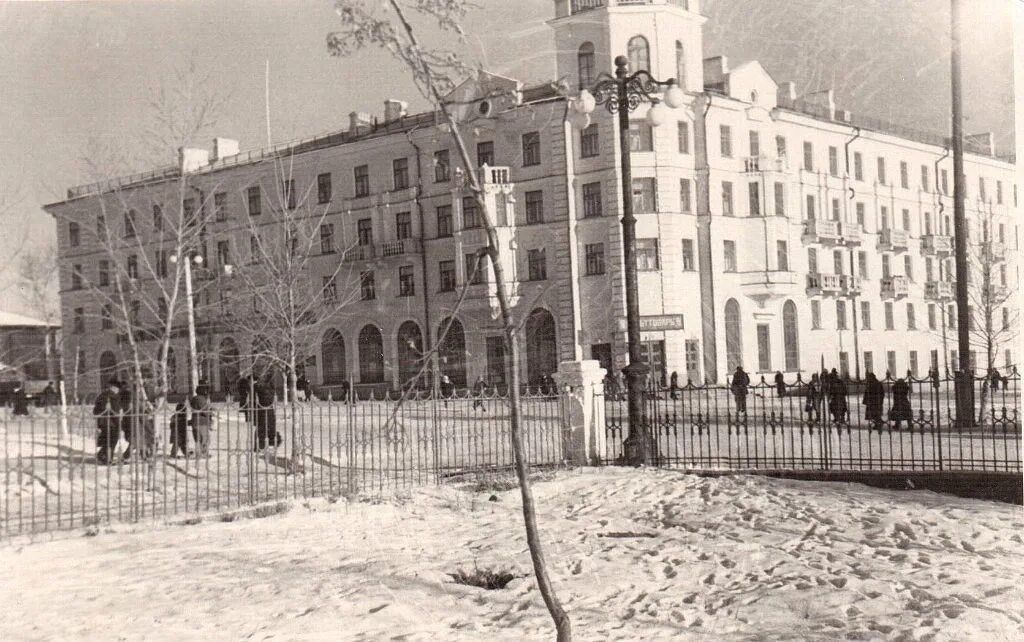 Вконтакте город серов. Старый Серов. Серов город дворец культуры Металлург. Льва Толстого 36 Серов. Город Серов Льва Толстого 32 1950.