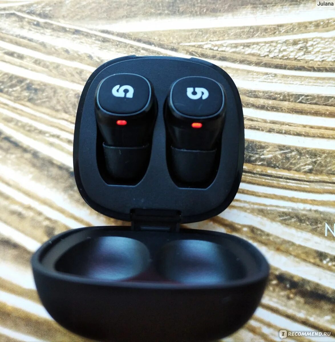 Наушники cgpods pro. Беспроводные наушники CASEGURU. CG pods наушники. CGPODS наушники беспроводные большие. CGPODS наушники модель.