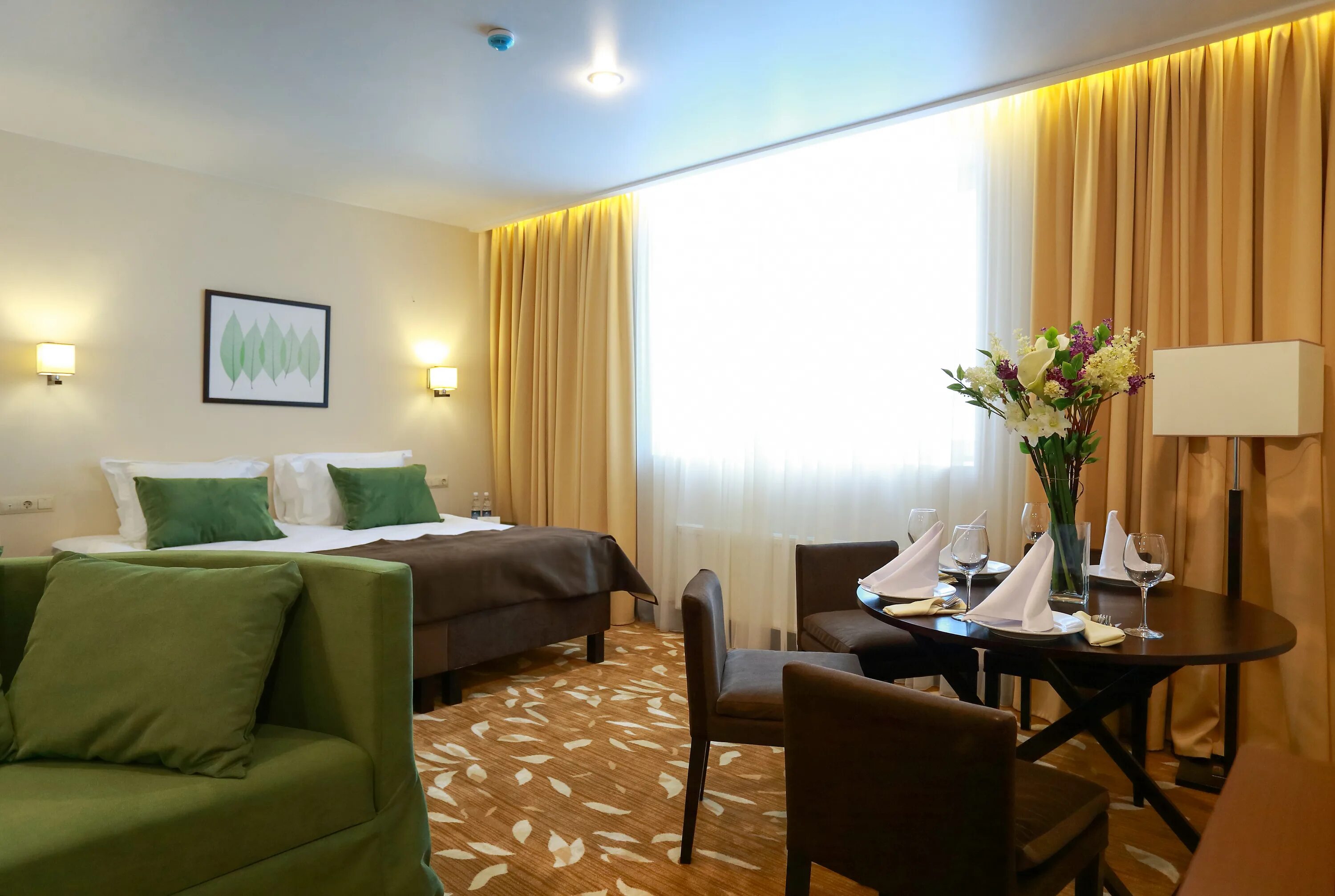 Garden spa. Отель garden hotel &amp; spa чебоксары. гарден отель спа чебоксары университетская 52. garden hotel spa чебоксары номера. гарден спа отель чебоксары семейный номер.