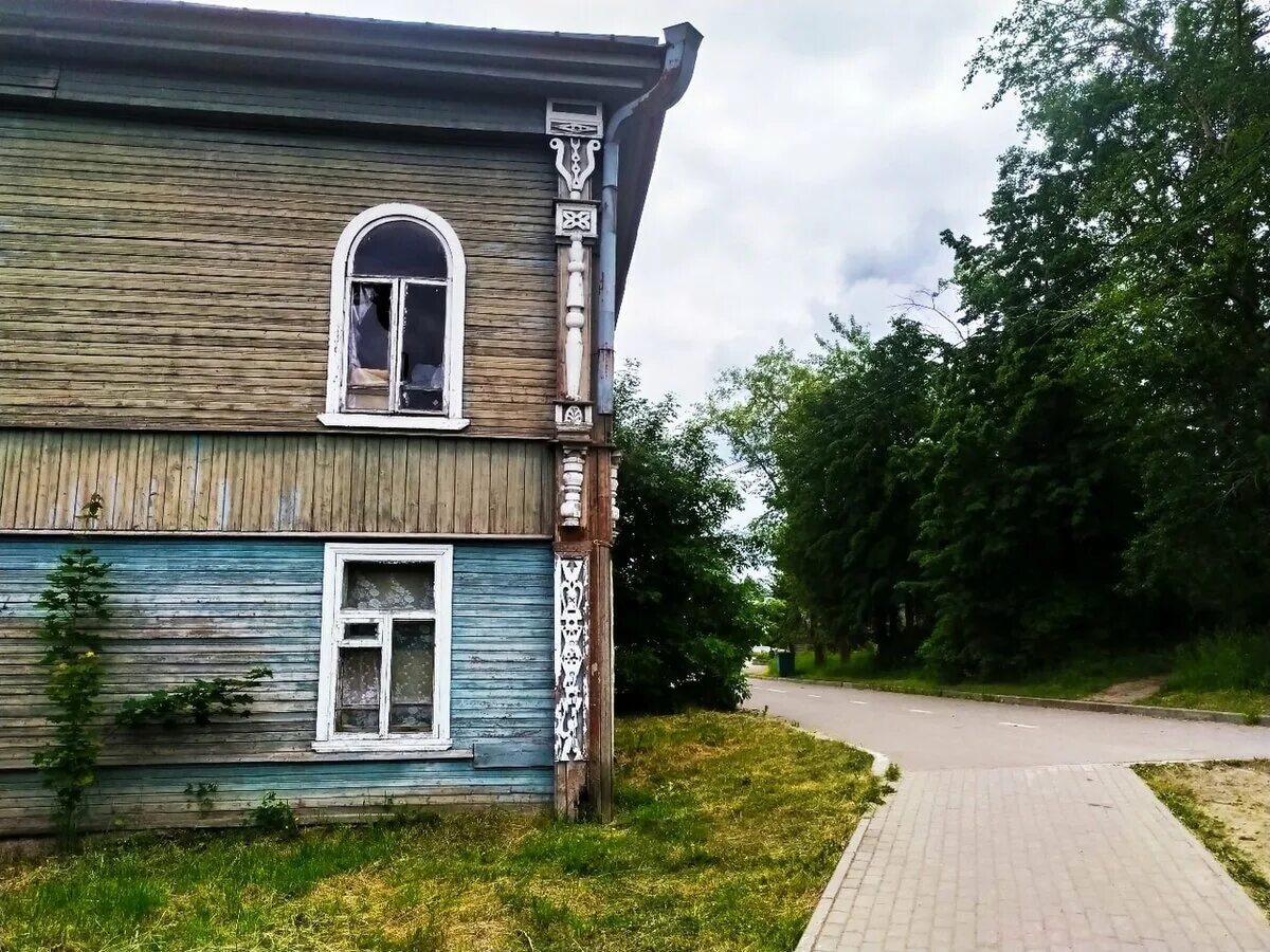 Погода белозерск вологодской обл. Белозёрск Вологодской. Город Белозерск. Белозерск достопримечательности. Усадьба радости в Белозерске.