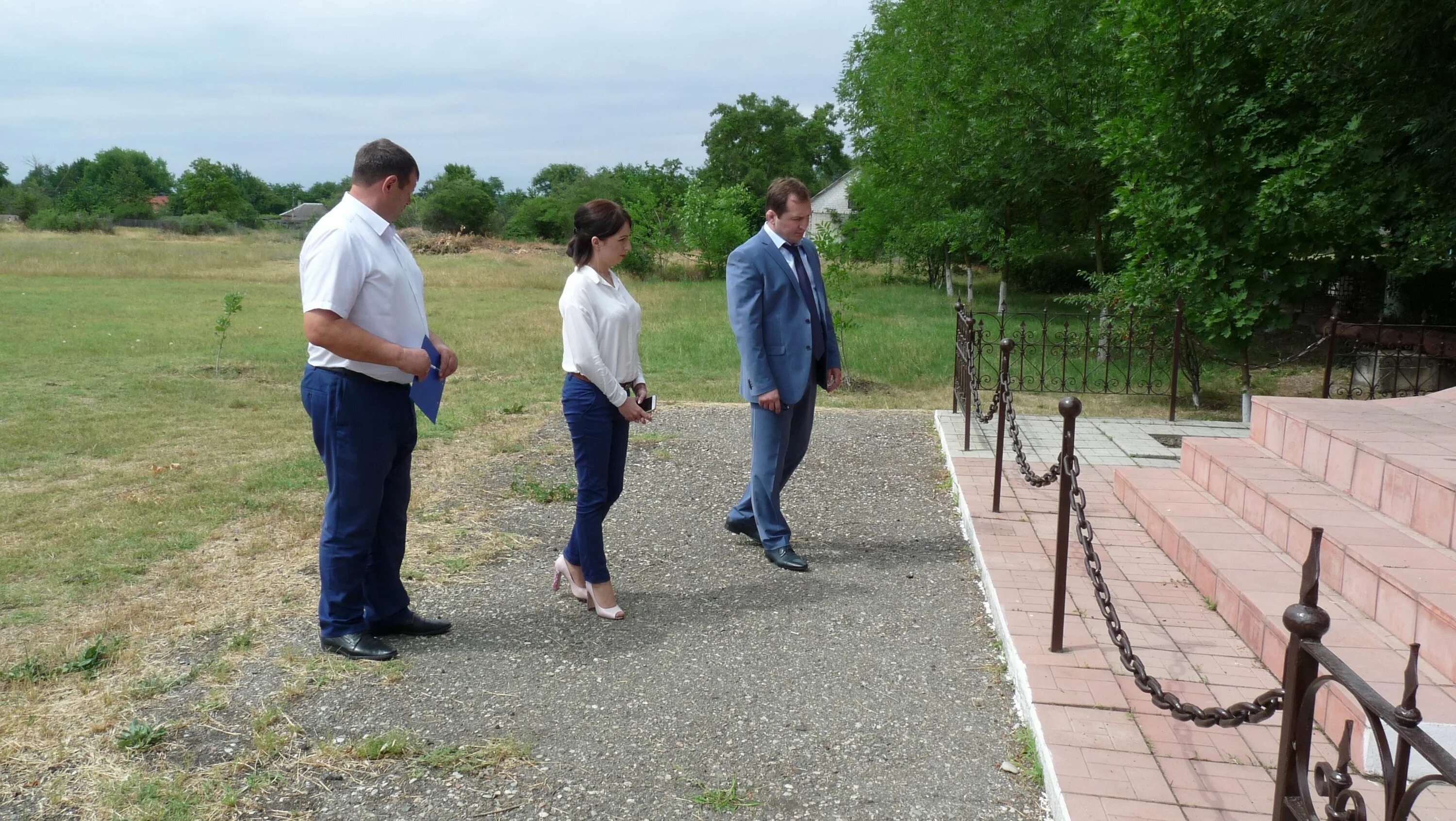 Погода новозаведенное ставропольский край георгиевский. Село Новозаведенное Ставропольский край. Школа Новозаведенное. Территориальный отдел села Новозаведенного. Село Новозаведенное школа 23.