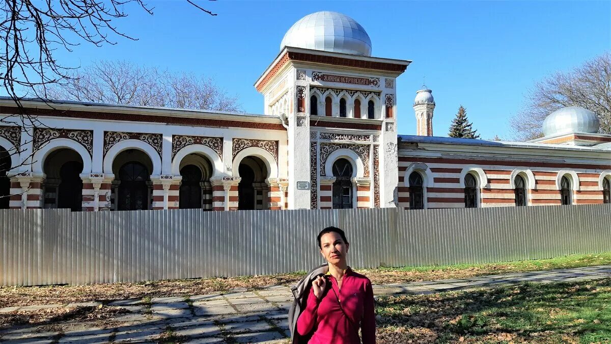 Свежие вакансии железноводск. Дворец Эмира Бухарского (Железноводск). Островские ванны в Железноводске. Архитектура Железноводск. Ванны Островского в Железноводске.