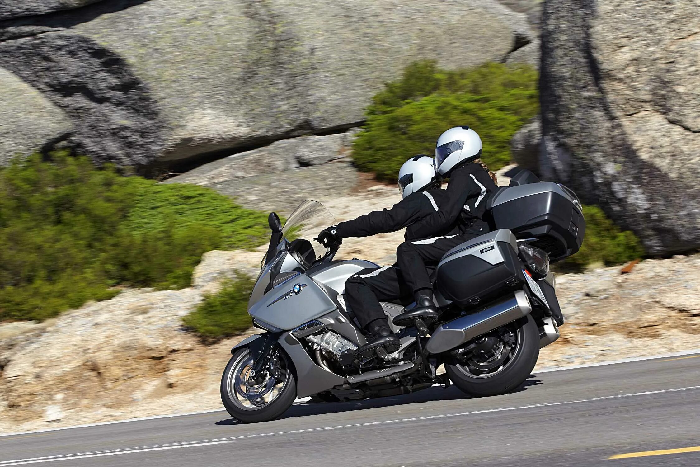 Мотоцикл бмв спорт турист. Bmw 1200 турист. Туристический мотоцикл bmw k1200. Bmw gtl 1600. K1600gtl.