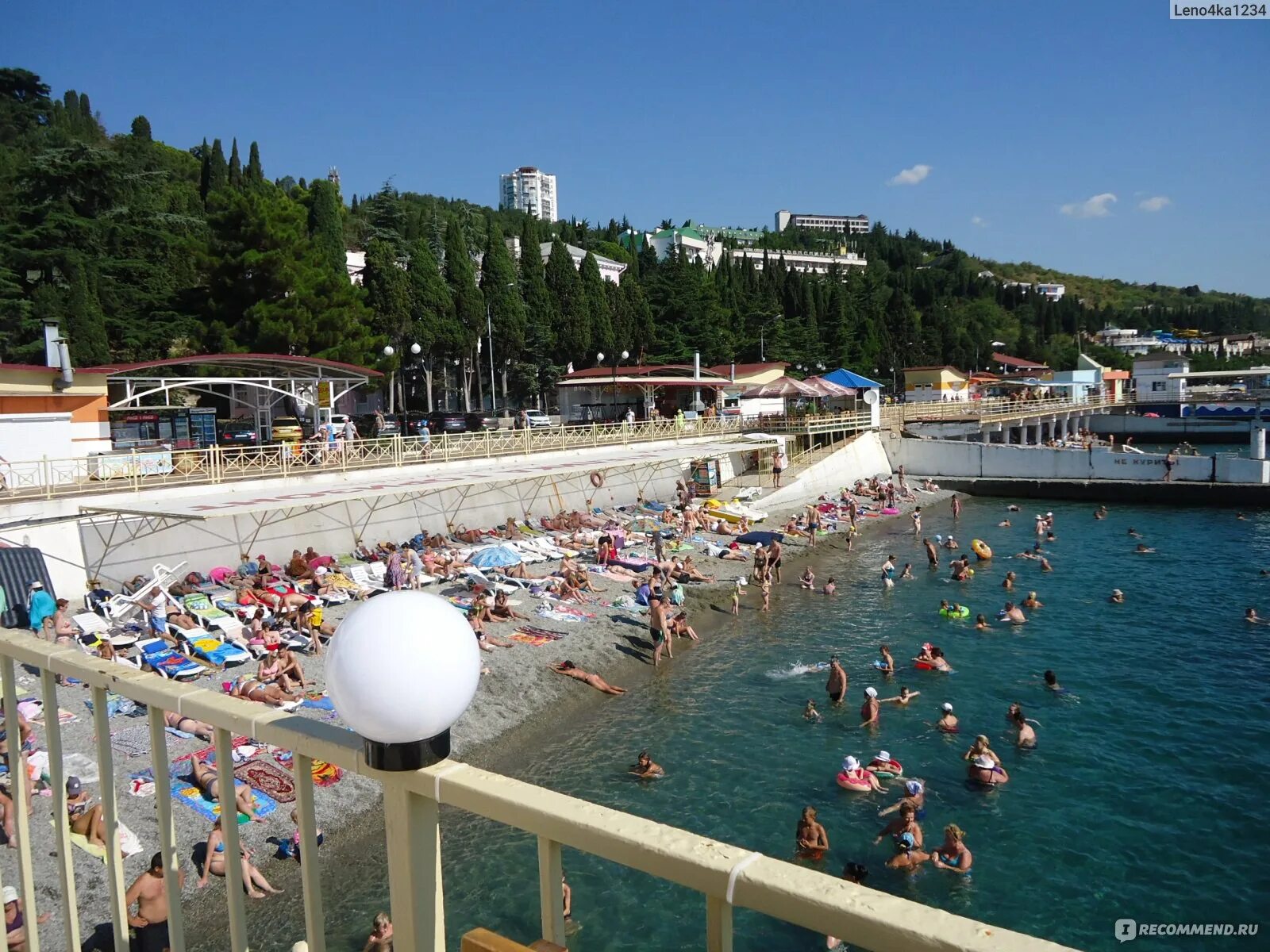 Отель морской алушта профессорский уголок. Алушта профессорский уголок набережная. Город алушта отзывы. Пансионат сказка алушта. Алушта центральная набережная.