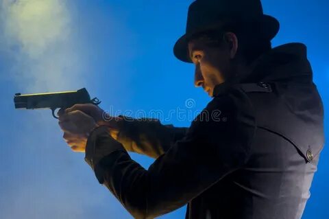 Arming man