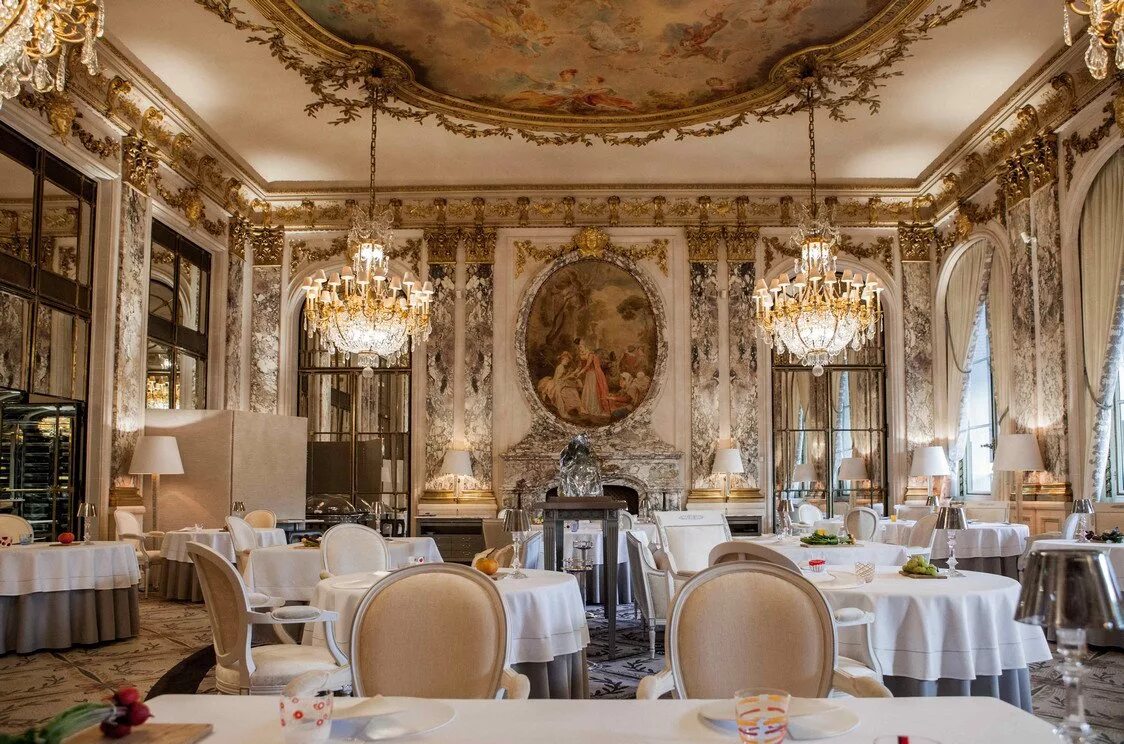 Название дорогих ресторанов. Alain Ducasse ресторан Париж. Le Meurice (Париж). Restaurant le Meurice Париж. Париж улица де риволи 228 Restaurant le Meurice Alain Ducasse.