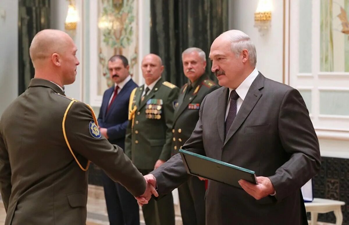 Сбп 1 млн. Начальник службы безопасности президента рб. служба безопасности президента беларуси. начальники сбп беларусь. сбп служба безопасности президента.