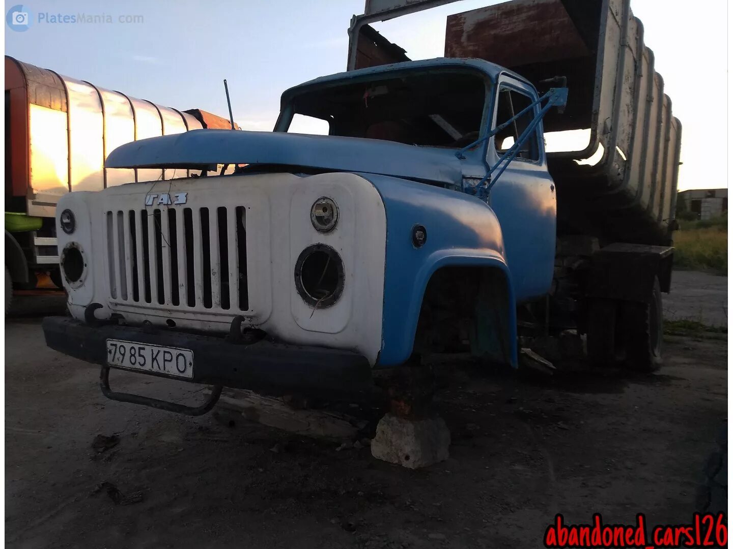 Газ саз 53. Советский тракторист. Грузовик газ 3307 колхоз. Номера колхозов. Колхоз имени димитрова оренбургская область.