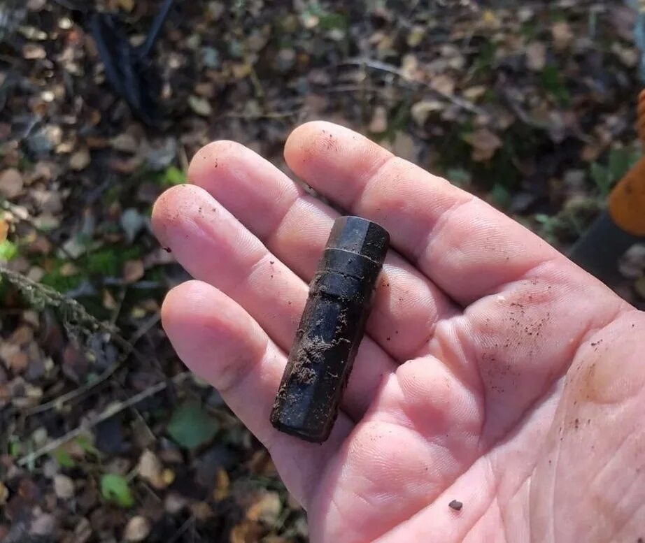 Смертный медальон бойца ркка. Медальон солдата. Смертный медальон ркка. Смертный медальон бойца ркка. Капсулы солдатских медальонов.