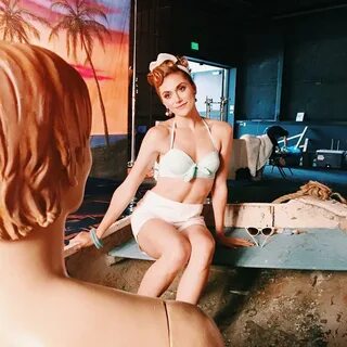 Alyson Stoner Nude.