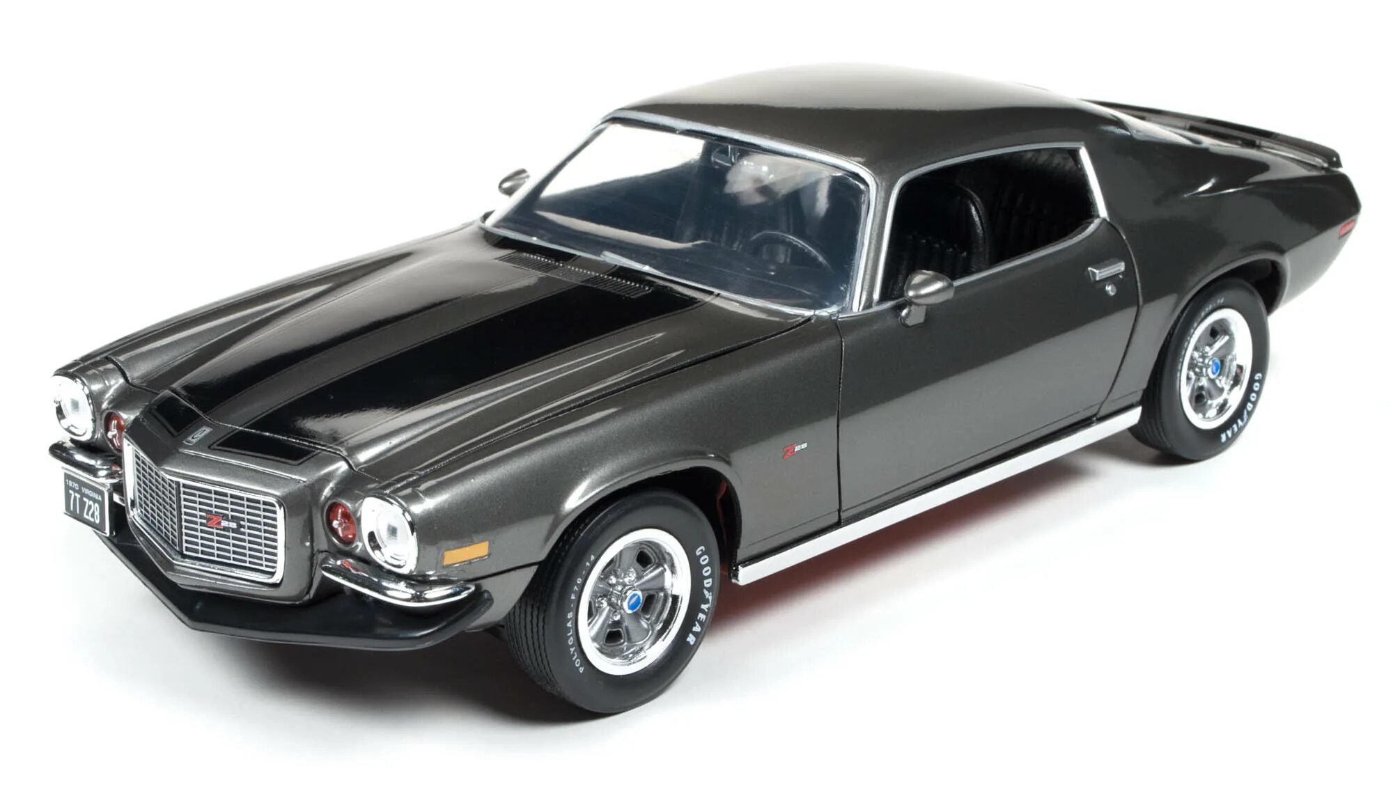 Модель Шевроле Камаро z28. Camaro z28 1970. Chevrolet Chevelle 1970 Autoworld. "Chevrolet Camaro 1:18".