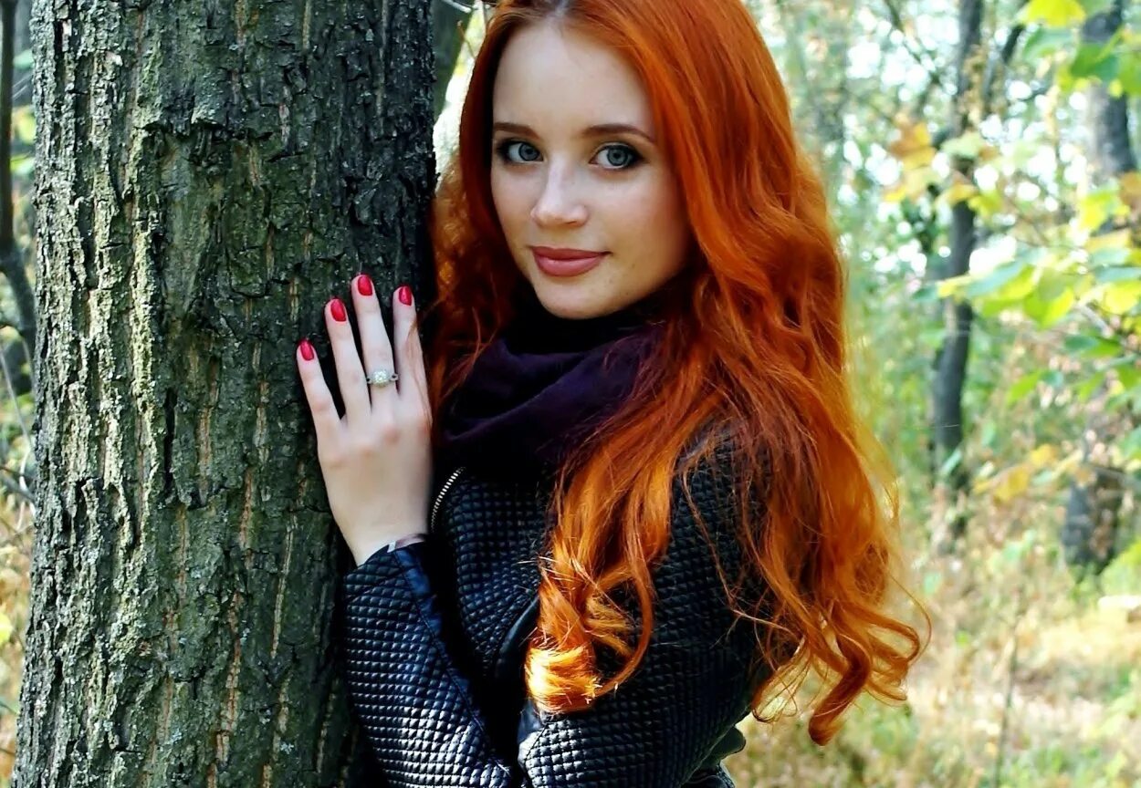 Снять рыжую девушку