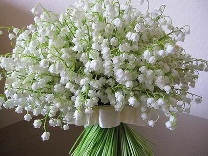 Открытка с днем рождения ландыши женщине красивые