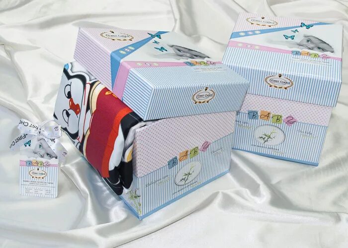 детское постельное белье фабрика снов. дизайнерская упаковка для одежды. упаковка для детского белья. креативная упаковка для текстиля. детское постельное упаковка.