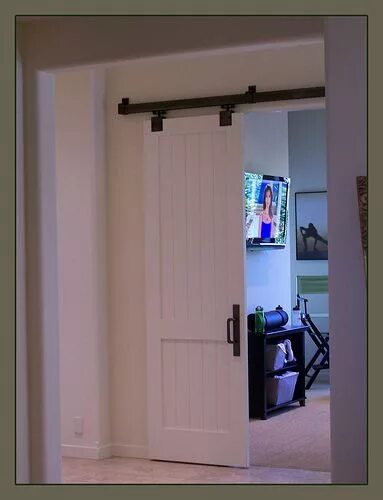 Дверь грецкий орех. Карманная дверь. Карманные двери. Pocket door. Карманная дверь.