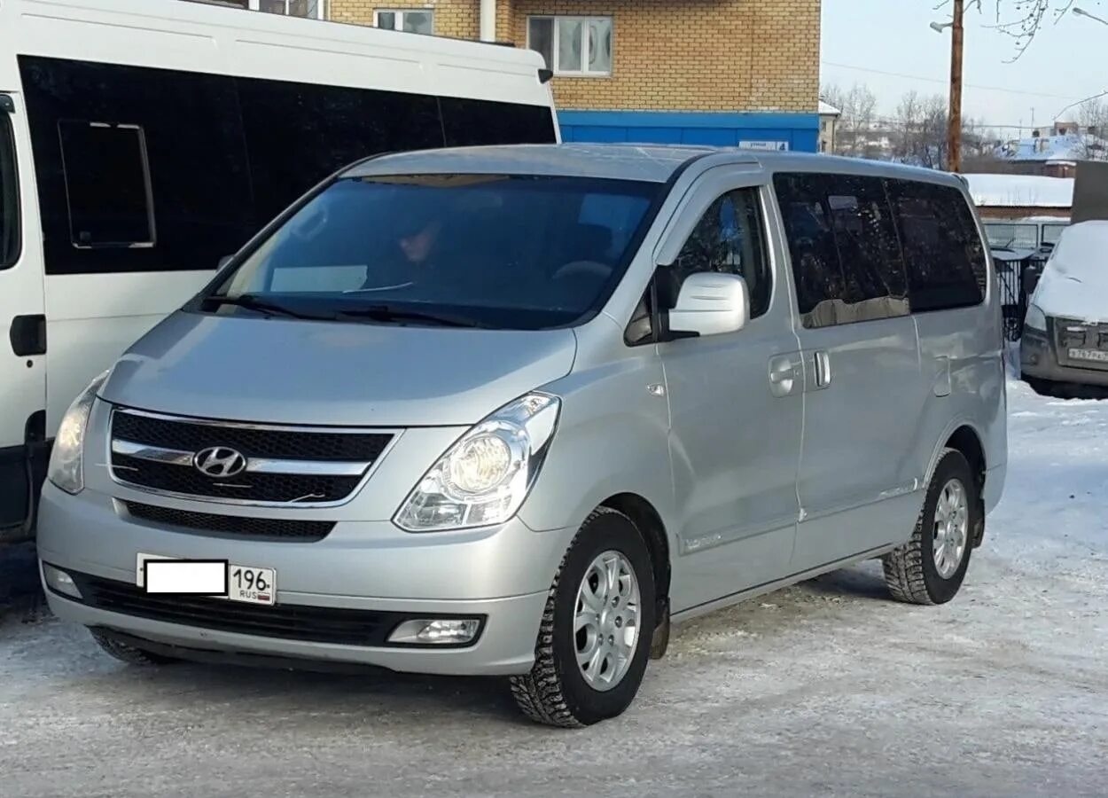 Хёндай 7 местный минивэн. Хендай h1 пассажирский. Hyundai h1 1995. Hyundai h-1. Куплю хендай б у в россии