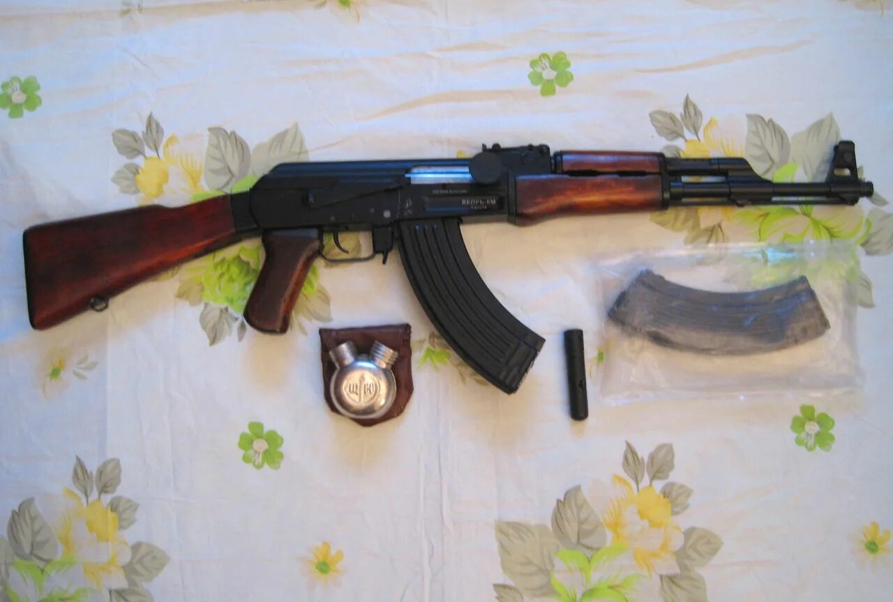 Охотничий карабин 7. Впо-127 вепрь-1в. Акм 74 с обвесами. На базе впо. Рпк калибра 7.