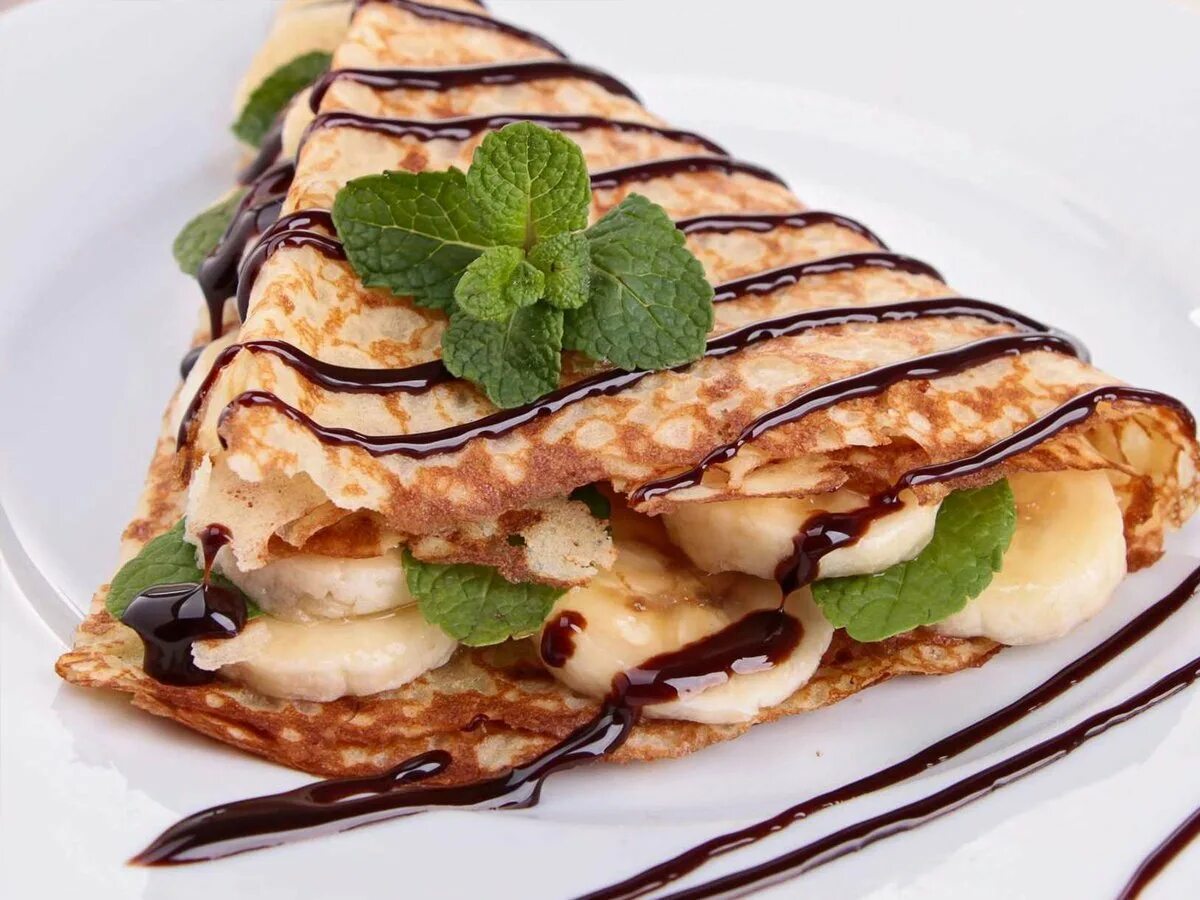 шоколадные блины с творогом. шоколадные блинчики с бананом. шоколадные блины. ,kbys c njgbyujv. блинчики с бананом.