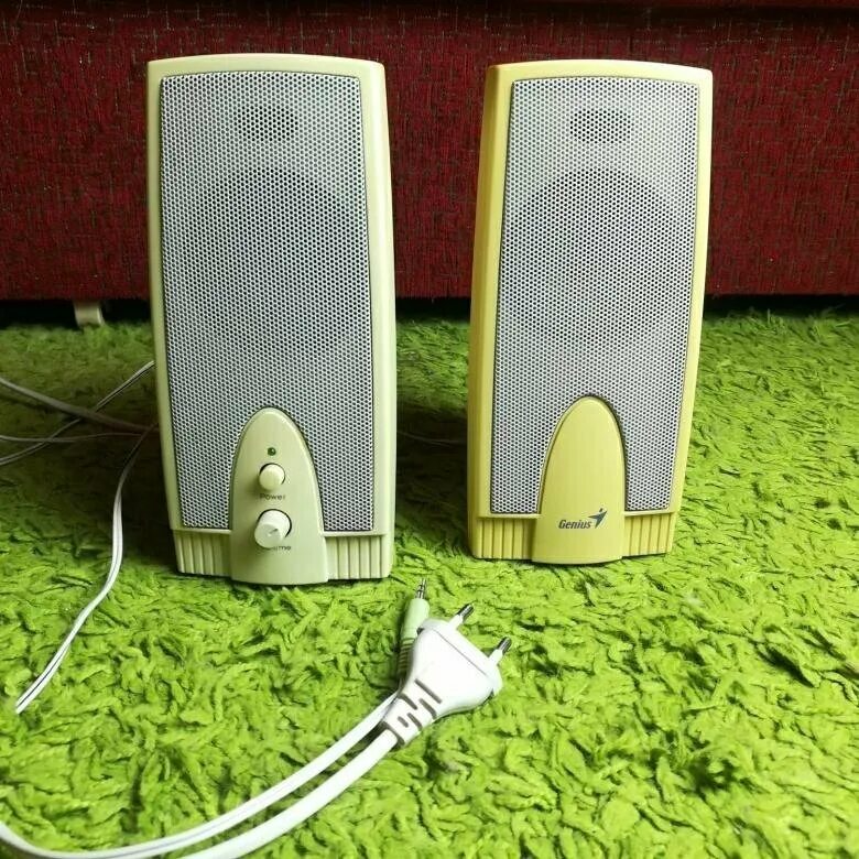 1 350. Genius sw-2. Компьютерная акустика genius sp-u115. Genius sp-u110. Гениус колонки с сабвуфером.