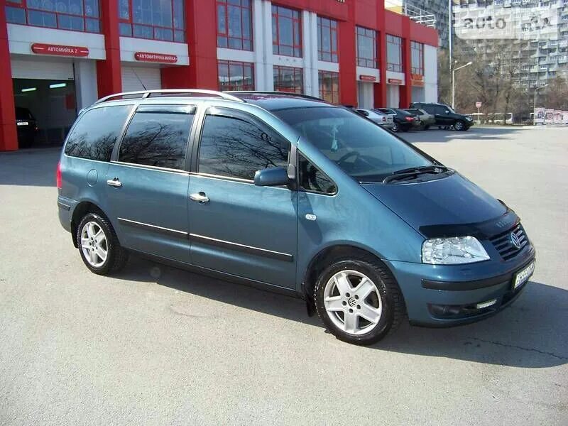 Volkswagen sharan 2003. Sharan mk1. Volkswagen Sharan зеленый 2000. VW Sharan 2001 г.. Фольксваген Шаран 3 поколения.