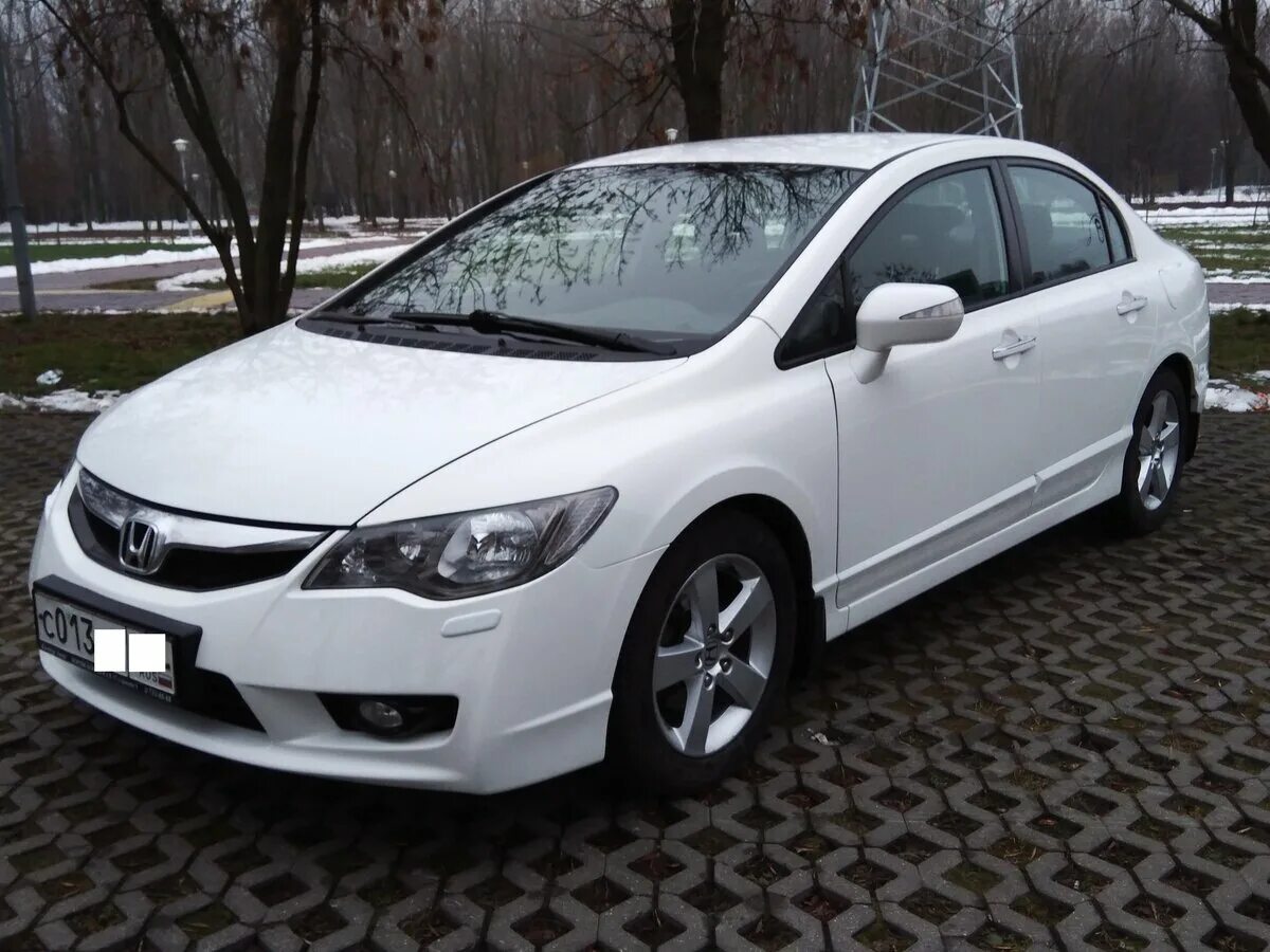 Хонда Цивик 2008 белый седан. Honda Civic 2011 1.8 140 л. Хонда Цивик 2011 года белый. Хонда Цивик 2011 белый.