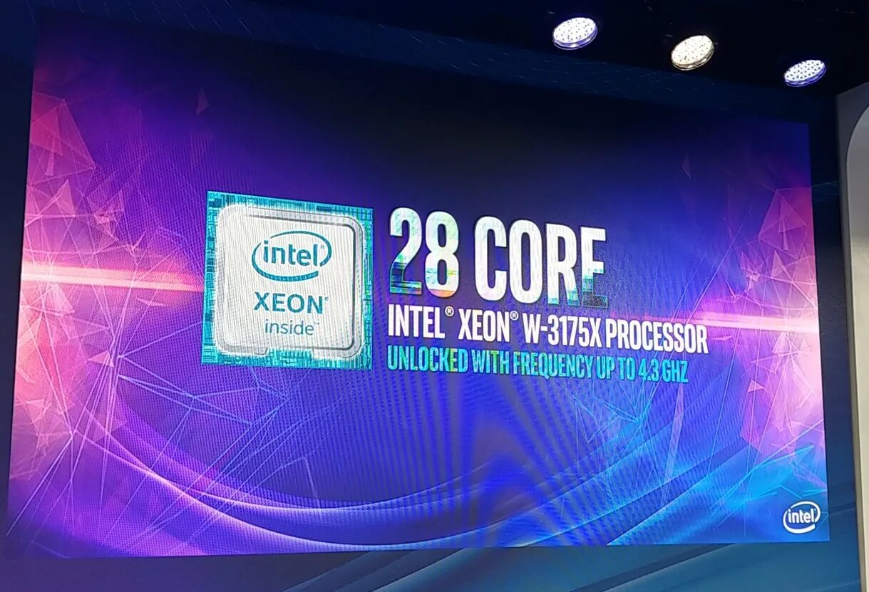 Топовые процессоры 2024. Intel Xeon w-3175x. Intel Xeon w-3175x HEDT. 28 Ядерный процессор Intel Xeon w. Xeon 3175x.