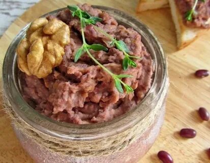 Грецкие орехи с чесноком и зеленью