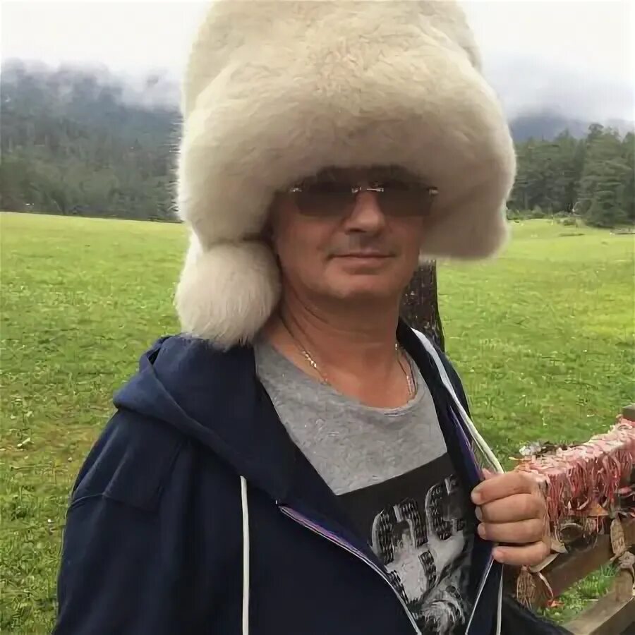 Жена мясникова александра леонидовича (врача)