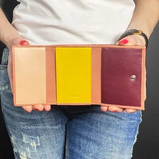 Разноцветная кожа