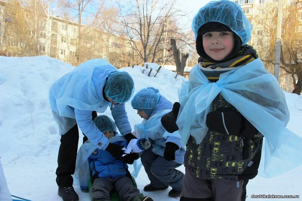 зарница в детском саду зимой. зарница в детском саду зимой 23 февраля. зимняя зарница в детском саду. зарница на улице в детском саду одежда. зарница в детском саду на улице зимой.