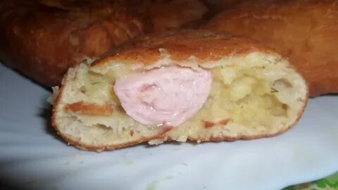 Пирожки с картошкой и сосиской