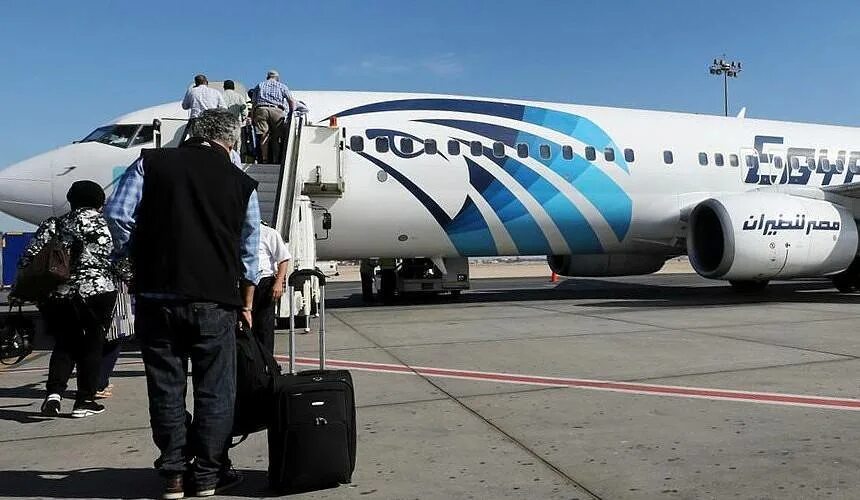 Egyptair купить билет. Иджипт Эйр авиакомпания. Авиакомпания египетские авиалинии. Москва Каир египетские авиалинии. Egypt Air b777.