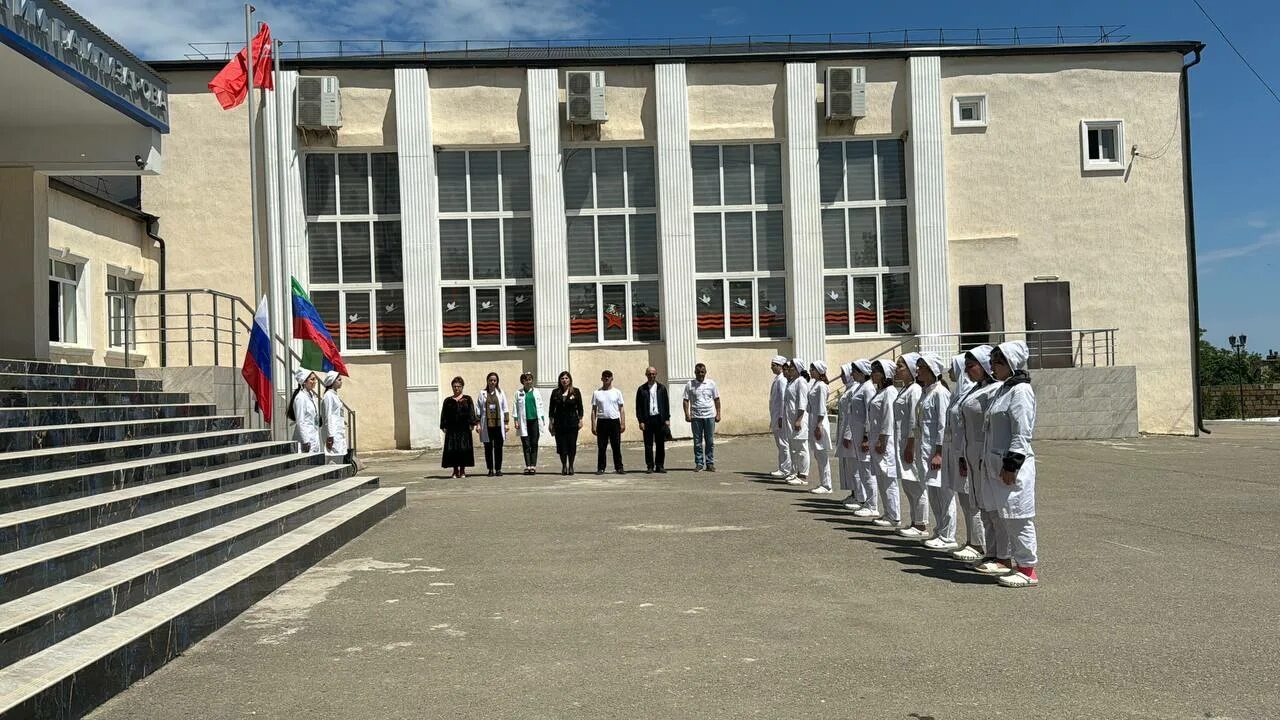 Фестиваль плова дербент. Дербент многоэтажки. День дербента 2024. Елка в дербенте. День дербента 2024.