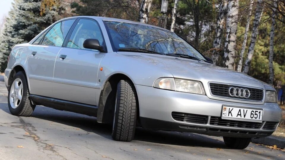 Ауди а4 б5 2000 года. Audi a4 b5 1995. Ауди а4 1995. Ауди а4 1995 1.8. Ауди а4 1.6 1995.