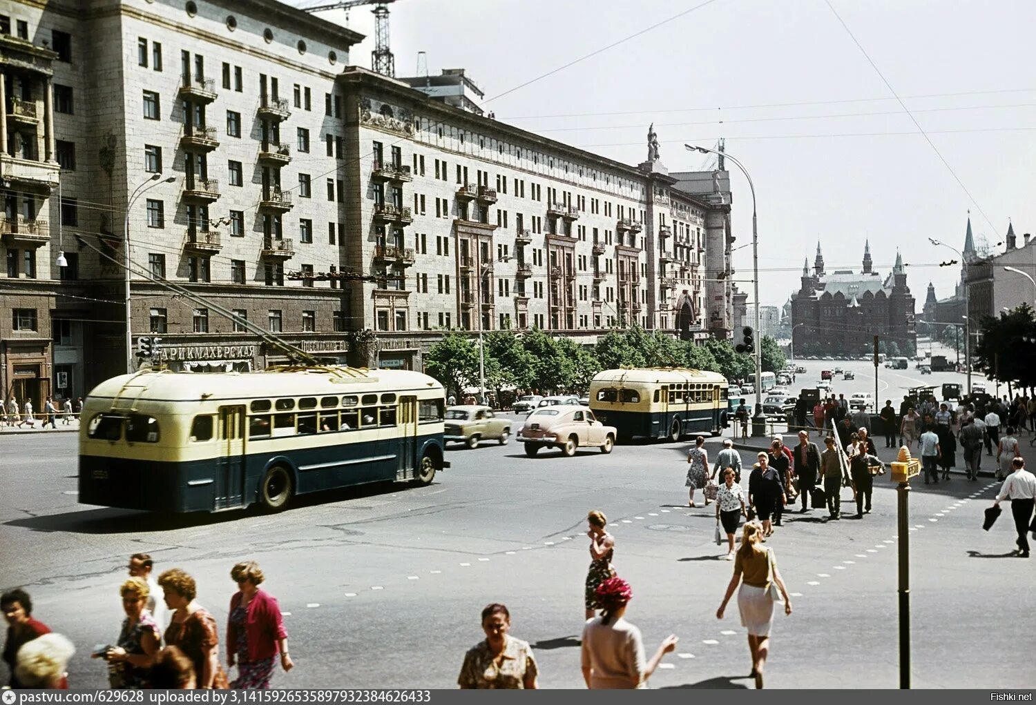 100 города советского. Улица Горького в Москве 1960 г. Тверская улица 60е. Улица Горького 60-х в Москве. Тверская улица в 1960.