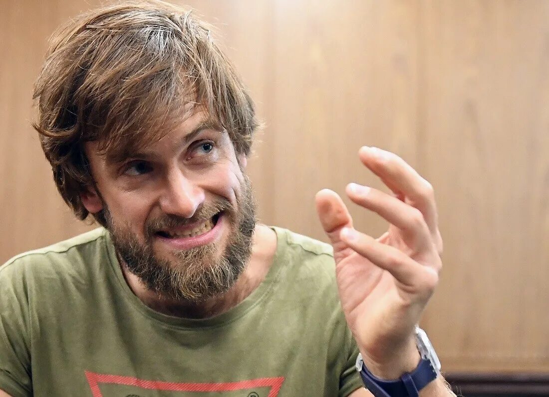 Петр верзилов иноагент. Верзилов фото. Петр верзилов. Петр верзилов фото. Петр верзилов.