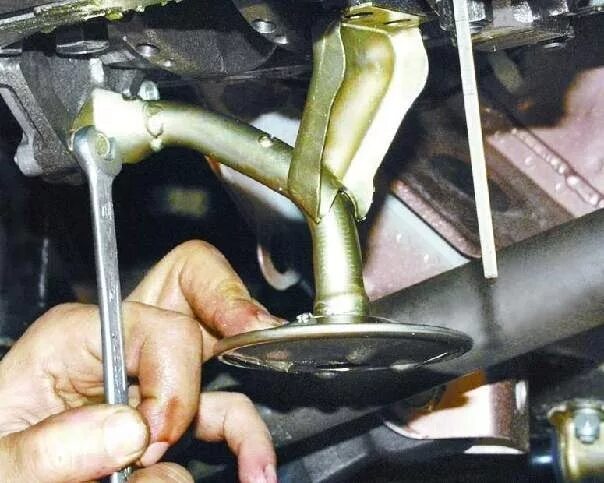 Как снять масляный насос ваз Removal and disassembly of the oil pump Lada Granta