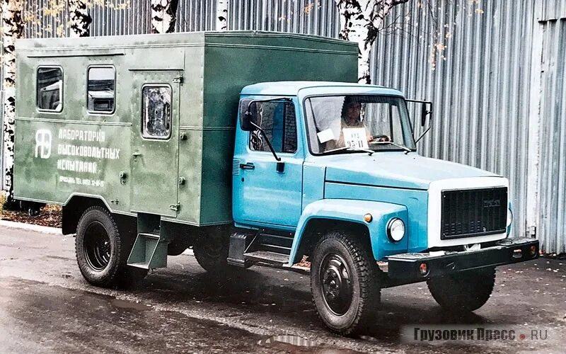 Волга 24 красная. Волга газ 22 универсал. Газ м-22 волга универсал. Волга газ 21 10. Волга 22 универсал.