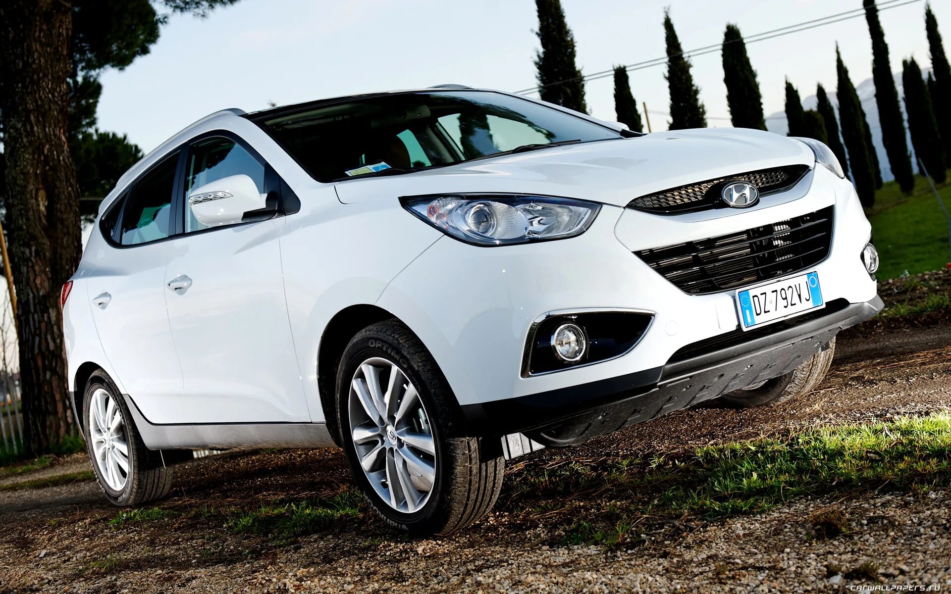 Hyundai ix35 2. хендай ix35 2 литра. Hyundai ix35. хёндай ай икс 35. Hyundai ix35 бронзовый.