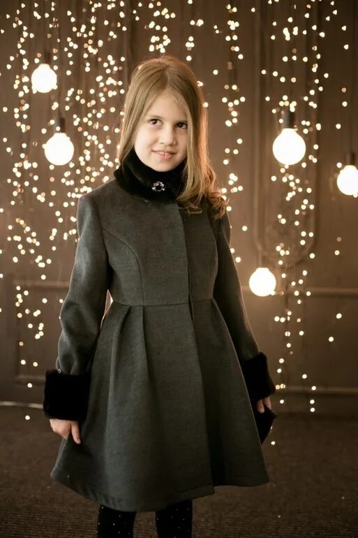 Детское драповое пальто. Авито пальто девочке. Драповое пальто для девочки 10 лет. Двубортное пальто для девочки. Детское драповое пальто.