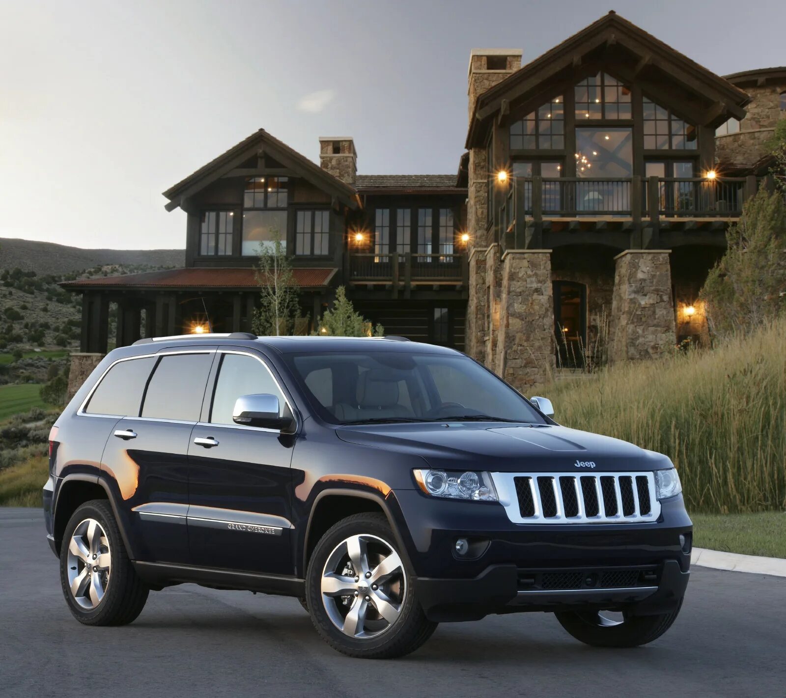 Машина джип фото. Jeep Grand Cherokee. Jeep Grand Cherokee wk2. Jeep Grand Cherokee 2010. Jeep Grand Cherokee 2011.