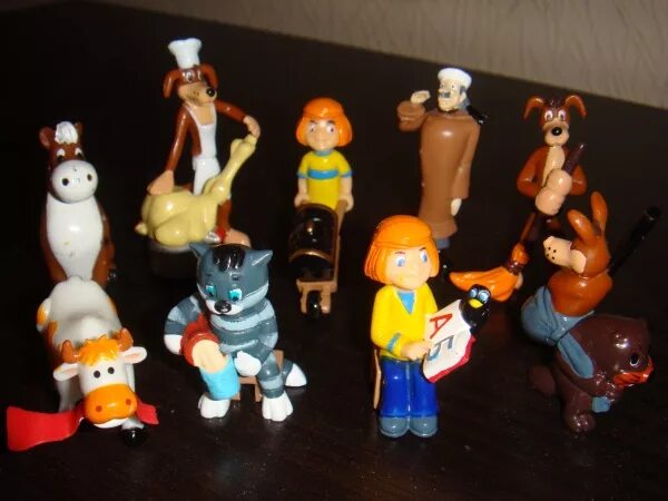 Игрушки простоквашино в магните. Игрушки дяди федора. Кукольный театр простоквашино. Вязаные куклы из мультиков. Дядя фёдор из простоквашино из пластилина.