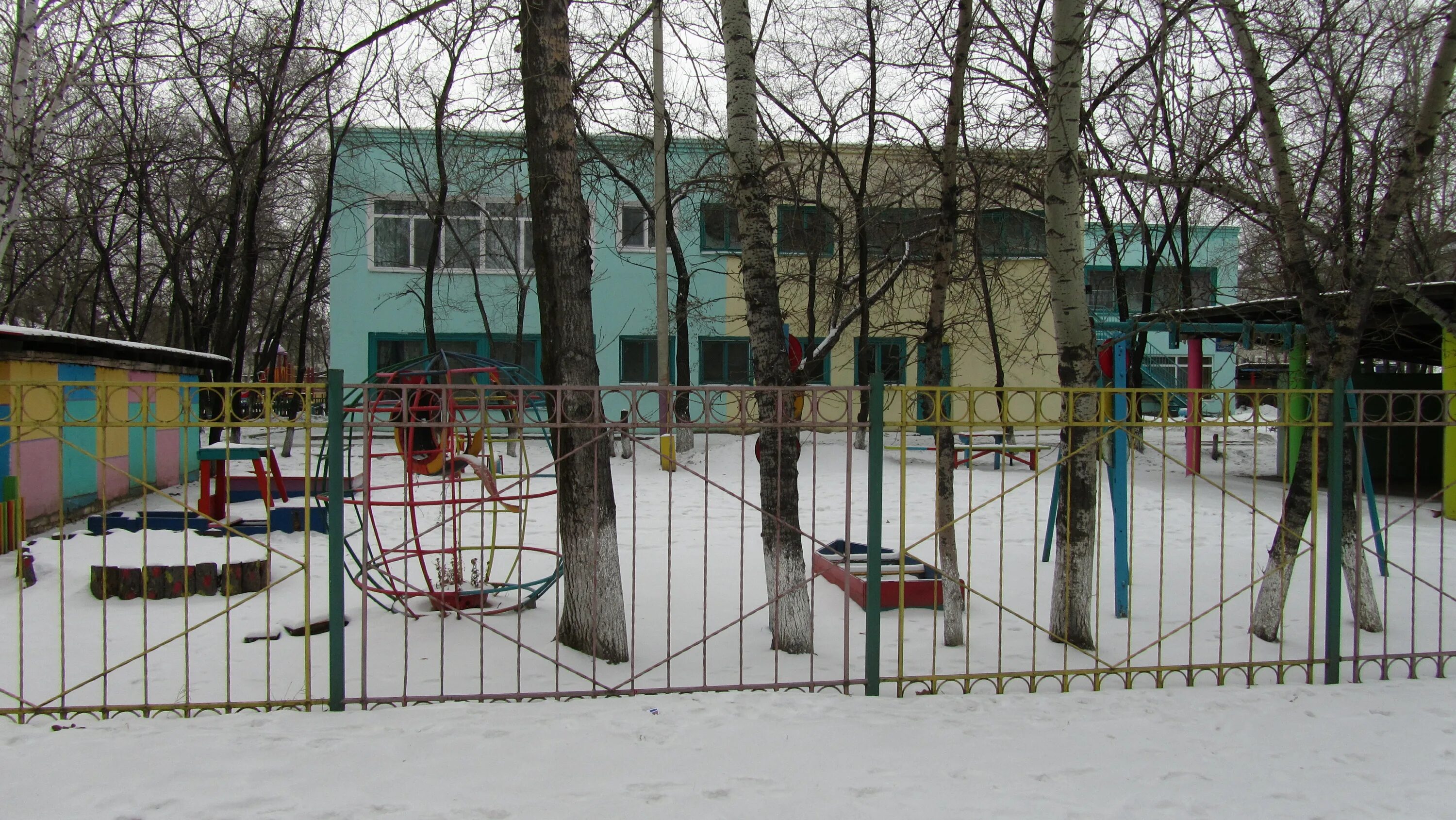 Детские сады белогорска амурской. Детский сад Белогорск Амурская область. Кирова 249-2 детский сад Белогорск. Детский сад номер 4 Белогорск Амурская область. Белогорск садик Дельфин.