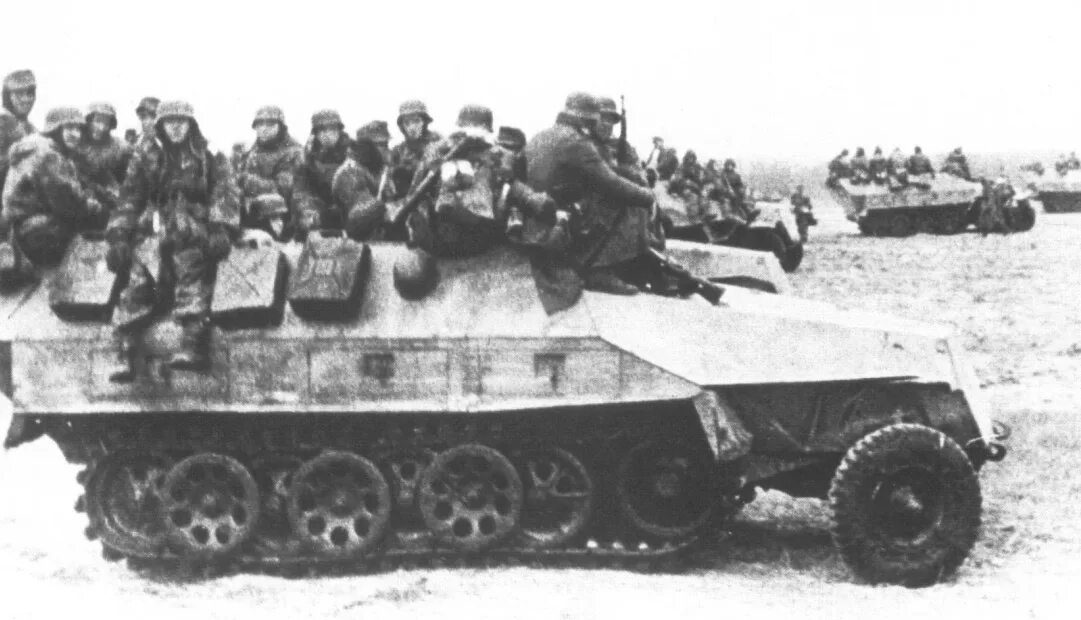 Б 1 251. SD KFZ 251 Восточный фронт. БТР Hanomag SD KFZ 251. SD KFZ 251 Ausf d. "SD KFZ 251 В РККА".