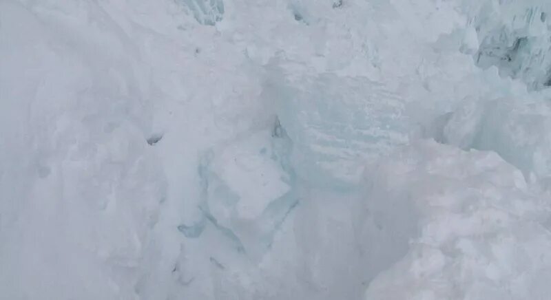 Сход лавины в нижнем новгороде. Трагедия в норильске сход лавины. Лавина в домбае самые страшные. Дарья по лавины фото. Норильск сошла лавина.