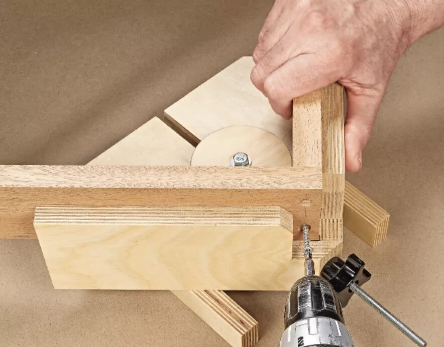 Повесить полку на стену крепеж. Кондуктор kreg jig r3. Направляющая для циркулярной пилы под 45 градусов. Крепление шкафчика к стене. Крепеж стропил к мауэрлату.